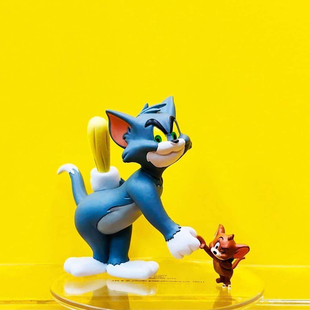 のインスタグラム：「😸🐭💨💨  TM & © TEC (s23)   #medicomtoy #メディコムトイ #udf #TOM #JERRY #TOMandJERRY #トムジェリ #トムとジェリー」