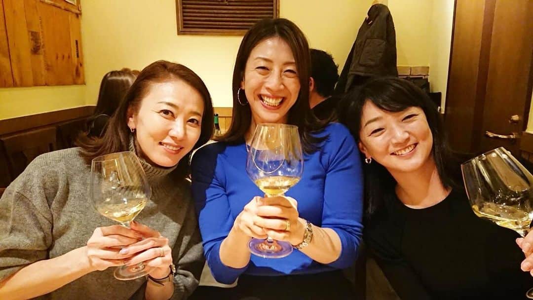 田中雅美さんのインスタグラム写真 - (田中雅美Instagram)「お腹かかえて笑ったお食事会✨  ・ ・ 最高に面白い大先輩方、いつも可愛がっていただきありがとうございます✨  ・ ・ #会食 #大笑い」11月29日 10時45分 - tanakamasami_official