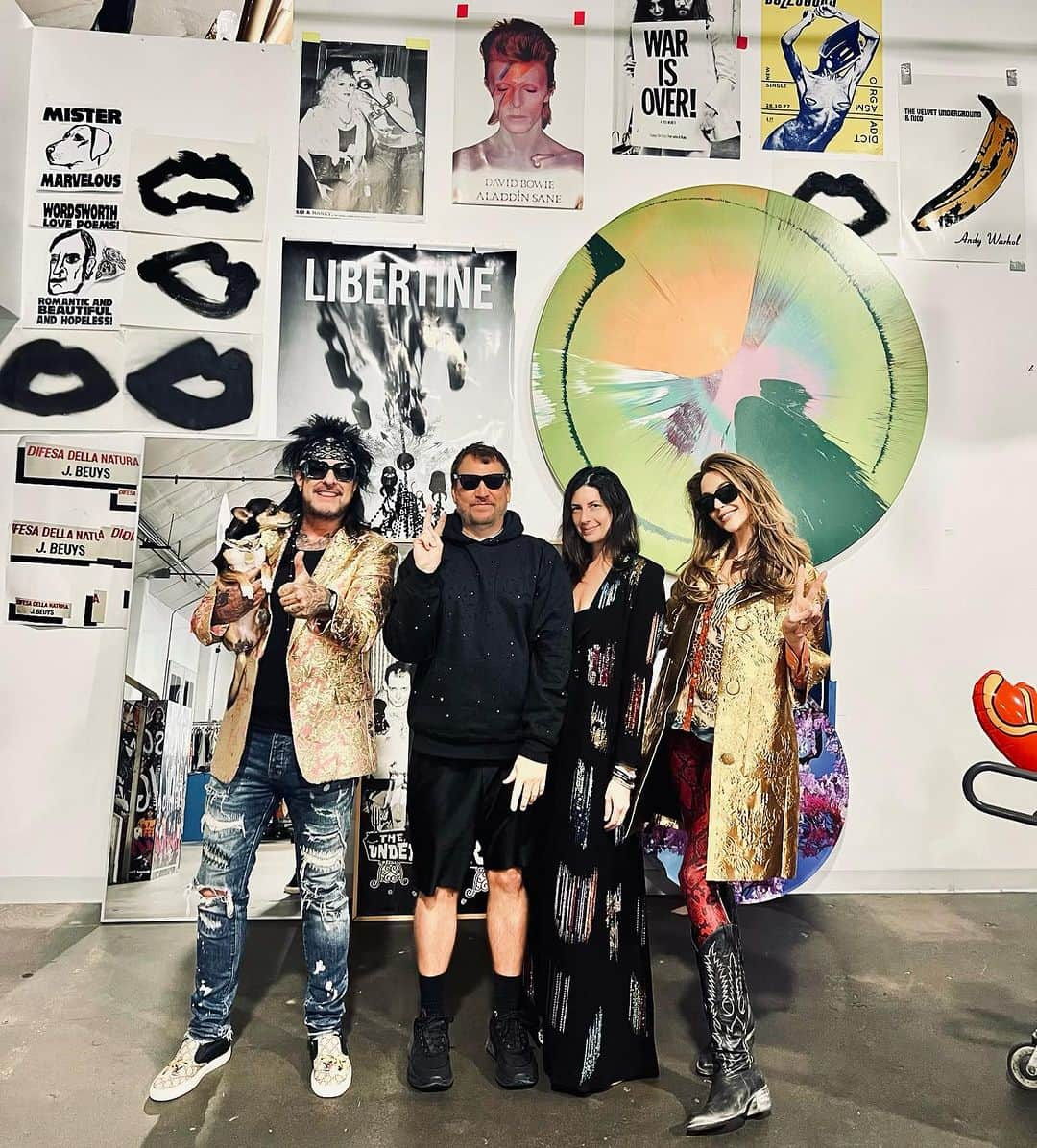 ニッキー・シックスさんのインスタグラム写真 - (ニッキー・シックスInstagram)「Thanks everybody at @officiallibertine for a great hang today- @how2girl @jesslicht @nikkisixxphotography」11月29日 10時55分 - nikkisixxpixx