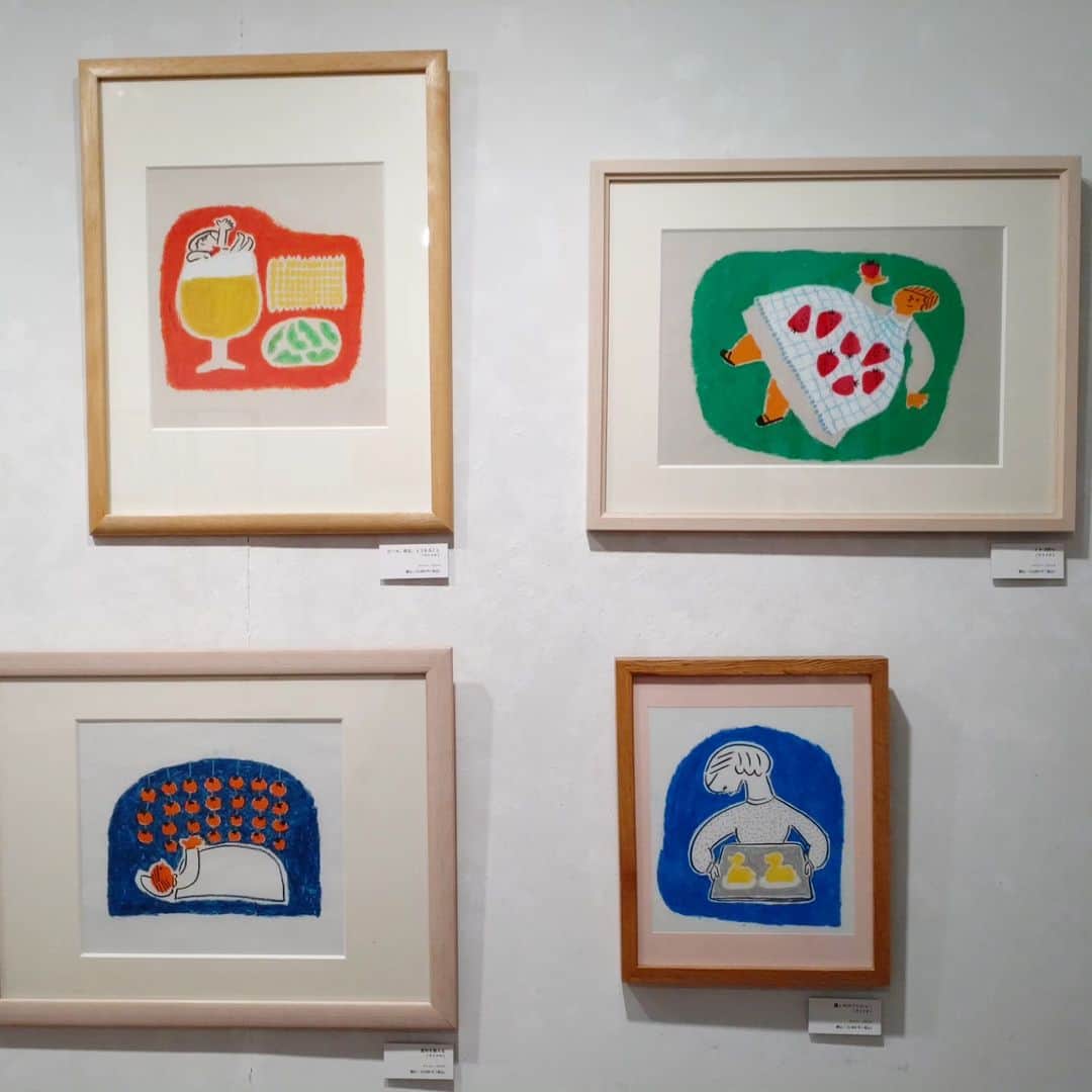 Art Mall（アートモール）さんのインスタグラム写真 - (Art Mall（アートモール）Instagram)「【開幕しました】  人気イラストレーターによる 2024カレンダーが大好評です♪  『第5回カレンナート展』 8人の作家のカレンダーと原画展 CALENART Exhibition Ⅴ - Calendar and Art - 2023年11月28日（火）～12月3日（日） 12:00～20:00（最終日17:00終了） 会場：アートモール  This week's exhibition CALENART Exhibition Ⅴ (- Calendar and Art -) November 28 tue - December 3 sun, 2023 tue - sat 12pm-8pm  (sun 12pm-5pm)  artist :  erika.intheisland SaoriOtsuka MariOono GiroHiratsuka Minghan H.(Taiwan) AyakoMotomura NaomiMori NorioMonma  #erikaintheisland #大塚砂織 #おおの麻里 #平塚じーろ #Minghan H. #モトムラアヤコ #モリナオミ #門馬則雄 #イラストレーター #2024カレンダー #カレンダー原画展 #アート購入 #アートのある暮らし #アート購入 #contemporaryart #日本橋 #三越前 #アートモール #artmall #アートショップ #artshop https://www.artmall.tokyo/」11月29日 11時15分 - artmall_tokyo