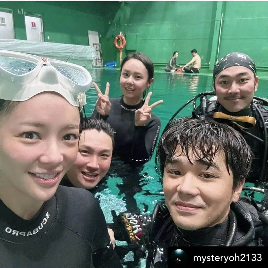 ファン・ジョンウムさんのインスタグラム写真 - (ファン・ジョンウムInstagram)「추억#7인의탈출#수중촬영💙무서워듀금 정으미살려했던순간 선생님들도움으로무사히💗」11月29日 11時29分 - jungeum84