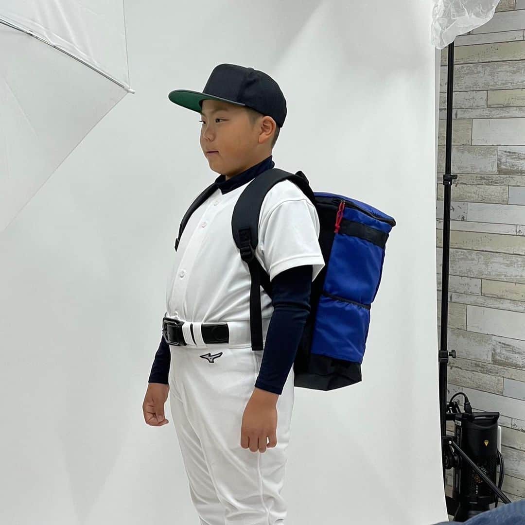 野球YouTuber向のインスタグラム：「・  天才野球子役ひゅうま君が ベースボールタウンさんの モデルに採用されましたwww  プロ野球選手を目指しながら 野球子役としても頑張って欲しい⚾︎  #ムコウチルドレン」