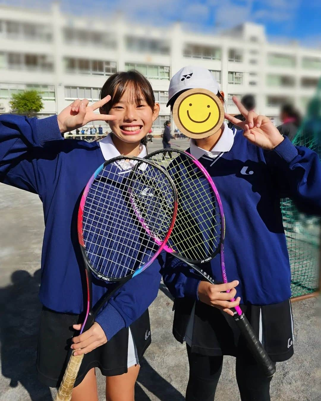 佐藤純さんのインスタグラム写真 - (佐藤純Instagram)「土曜日は娘の区の新人戦🎾  58組中‥‥なんと‼️3位👏  すごい⤴️⤴️すごい⤴️⤴️  日曜日は、団体戦🎾  気温6℃の☔の中、頑張りました🥶  結果は、2試合ストレート勝ち‼️  続きは、また今週末。  頑張れ～👊😆🎵  #テニス #ソフトテニス #中学生 #新人戦 #3位 #ママ #ママモデル #モデル #mama #mamamodel #model」11月29日 11時37分 - junsatoidea