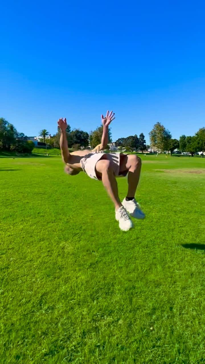 武尊のインスタグラム：「🐒🌳🇺🇸」