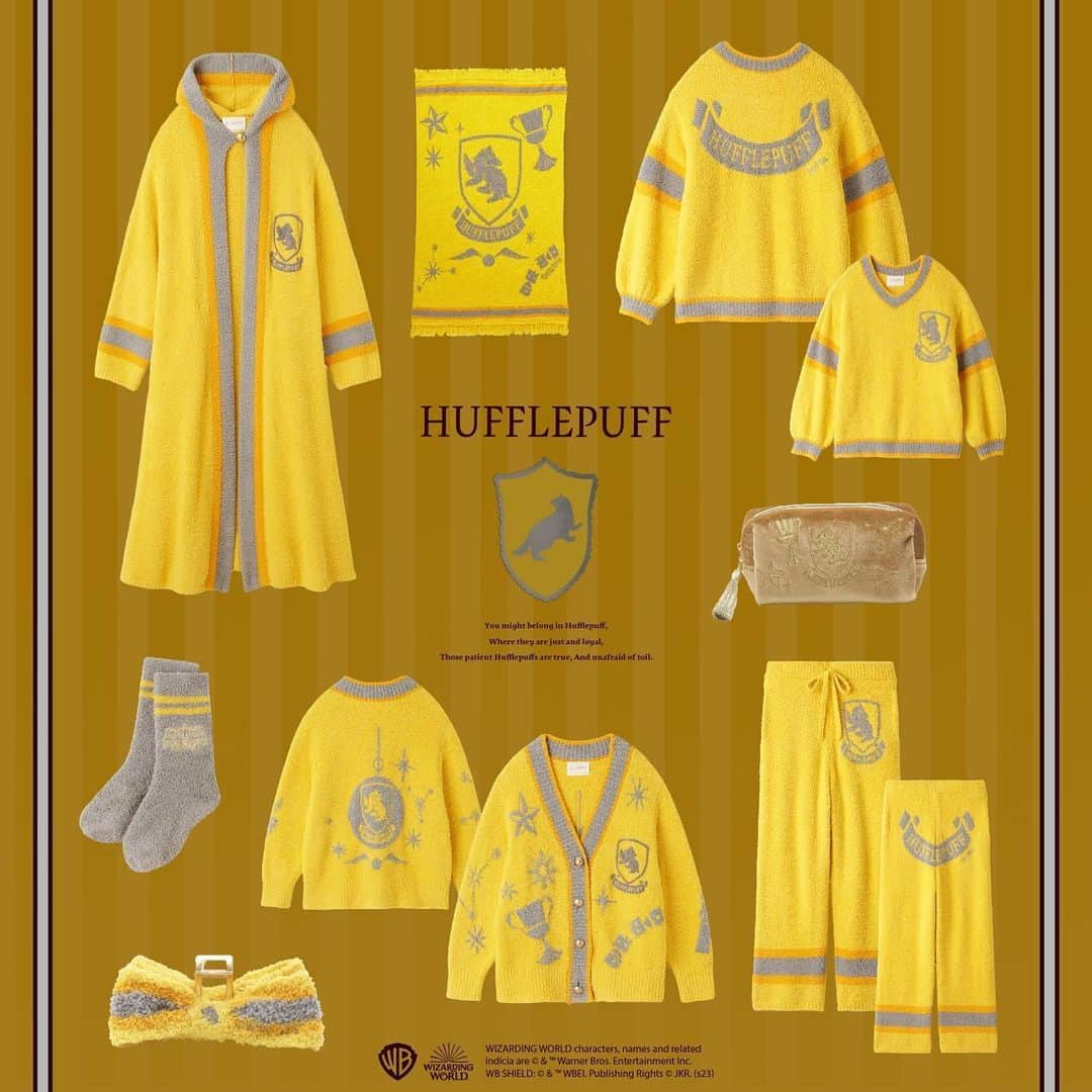 snidelさんのインスタグラム写真 - (snidelInstagram)「本周將會上架！！ 【SNIDEL HOME x Harry Potter】聯乘系列 2023 Winter Collection  SNIDEL HOME 今年再次與Harry Potter聯乘推出一系列的家居服 去年大受歡迎的系列之二！ 以深受全世界喜愛的電影系列《哈利波特》為主題設計的特色系列來了！  本季家居服加入大量Harry Potter 的原素，包括霍格沃茨4大學院的徽章、魔法袍和分類帽以及霍格華茲魔法學校學生們最喜歡的糖果店 "蜂蜜公爵 (Honeydukes) "等。而且家居服亦跟據4大魔法學院分別是Gryffindor 葛來芬多、Slytherin 史來節林 Hufflepuff 赫夫帕夫及Ravenclaw 雷文克勞，推出4款相應顏色和徽章。  如果不知道怎樣選擇？ 顧客可以按照4大學院相應的特質進行選擇，或者到哈利波特的官方網站”Wizard World” 通過回答問題，進行學完分派，選擇相應學院的家居服。  快點穿上2023 Winter Collection與SNIDEL HOME 一起進入華麗的魔法世界！  【Harry Potter】 是英國作家JK. 羅林，描寫主角哈利波特在霍格華茲魔法學校7年學習生活中的冒險故事，而一系列的小說和電影都在全球大賣，成為世界上最暢銷小說和全球史上最賣咗電影系列，並為觀眾留下了9 ¾月台、分類帽、𣁽地奇比賽等難忘的片段。  <items> SHNO235072 Knit Gown SHNP235009 [Melty] Knit Long Pants SHNT235007 [Melty] Knit Cardigan (lady) SHNT235500 [Melty] Knit Cardigan (mem) SHNT235008 [Melty] Knit Pullover (lady) SHNT235509 [Melty] Knit Pullover (men) SHGG235140 Ribbon Claw Clip Color: GRN YEL BUR BLU  SHGG235126 [Melty] Socks SHGG235133 [Melty] Blanket Color: WHT GRY PBEG IVY  ━━━━━━━━━━━━━━ ✨秋冬商品優惠進行中 詳情請向店舖查詢或到網頁瀏覽 Link in Bio ✨ #SNIDEL #SNIDELHK #SNIDELHOME #HarryPotter #wizardworld #warnerbrothers  #japanesstyle #japaneseclothe #winter #autumn  #roomwear   @usagionline_hk」11月29日 13時02分 - snidelhk