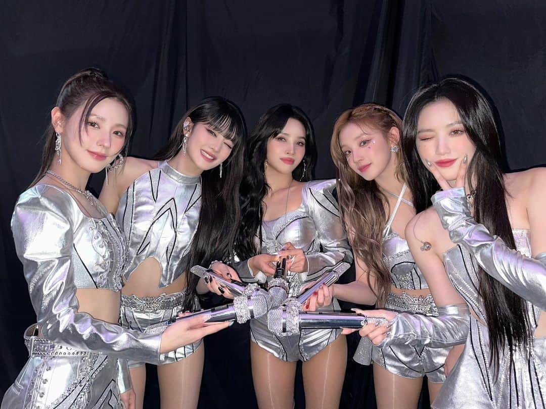 (G)I-DLEのインスタグラム：「[📸] 231129 @ #2023MAMAAWARDS   (여자)아이들의 #2023MAMA 'Favorite Global Performer Female Group' 수상을 축하합니다 🏆 올 한 해 전 세계 네버랜드의 뜨거운 사랑과 열정이 만들어준 상이에요 💜 항상 아이들을 응원해 주셔서 감사합니다! 🥳  #여자아이들 #GIDLE」