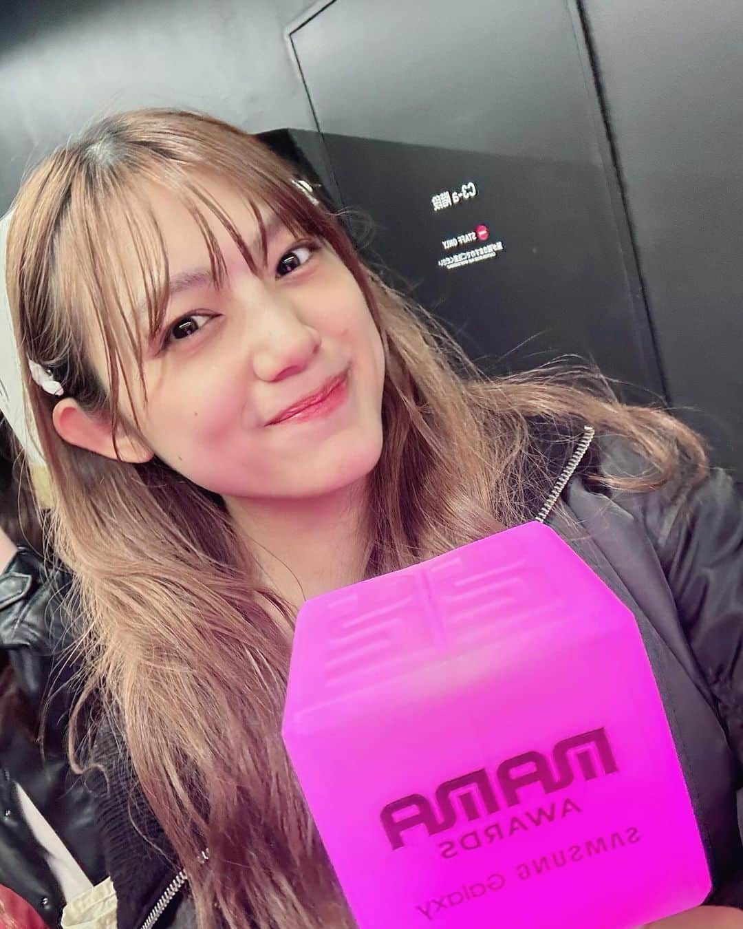 田谷菜々子さんのインスタグラム写真 - (田谷菜々子Instagram)「MAMA行ってきた🫶🏻🥹🩷 さいこーう！🥹❤️‍🔥❤️‍🔥  #mama2023」11月29日 23時04分 - nanako_taya