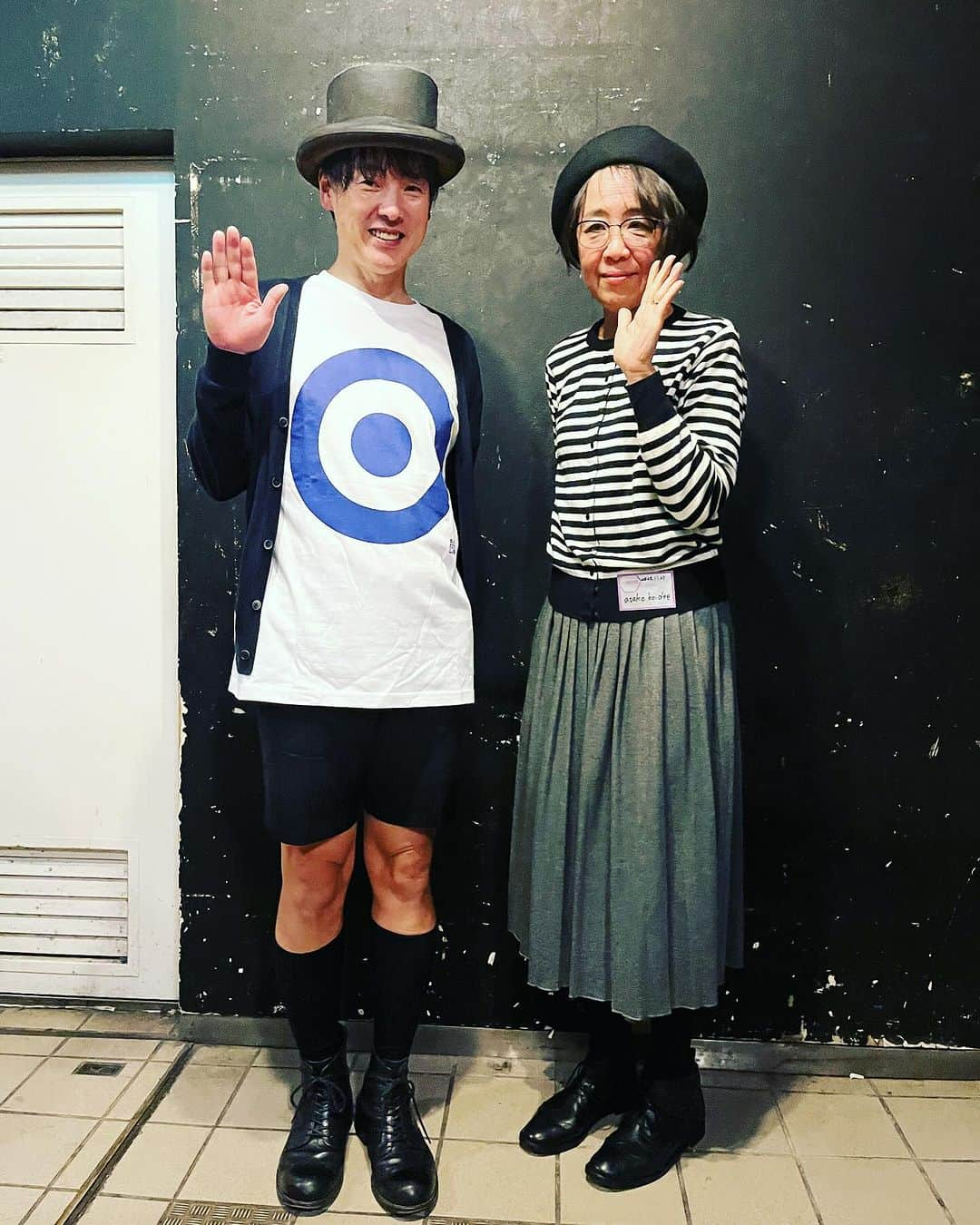 カジヒデキさんのインスタグラム写真 - (カジヒデキInstagram)「11/25(土)に渋谷HOMEで開催されたMarch of the Mods 特別編に出演しました！88,9年頃から90's初期によく新宿JAMに遊びに行ったMOTM。当時大好きだった卍さんのHIGH STYLEと、BRIDGEの時に対バンもしたMAYBELSの吉田カズマロくん、このイベントの主催でMODSのACE黒田マナブさん、僕の師匠・英国音楽の小出亜佐子さん、MODで最高なキーボーディスト堀江博久くん、クールでイカしたUchiyamaさん、ハイスタイルにはマークさんも居たり、本当に最高なラインナップ✨❄️満員のフロアには当時からの友人達も集まったり、同時に若いMODSの子達も結構居てスゴく良い雰囲気でした。89,90年頃にトリップしたような、でも今が一番輝いているような最高なパーティーでした✨マナブさん、ありがとうございました！北沢夏音さんや曲さんとも色々話せて楽しかったです🌈  #themarchofthemods #popgoesart #highstyle  #カジヒデキ #吉田カズマロ #黒田マナブ #小出亜佐子  #堀江博久」11月29日 23時00分 - hideki_kaji