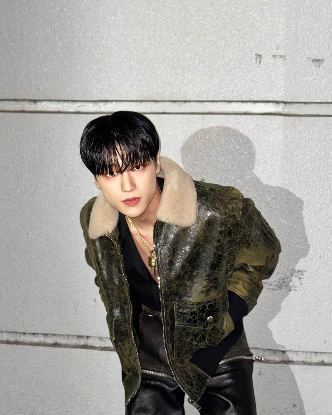 ATEEZさんのインスタグラム写真 - (ATEEZInstagram)「[#YOUNG_STORY] 2023 MAMA  #ATEEZ #에이티즈 #WOOYOUNG #우영 @givenchy」11月29日 23時02分 - ateez_official_