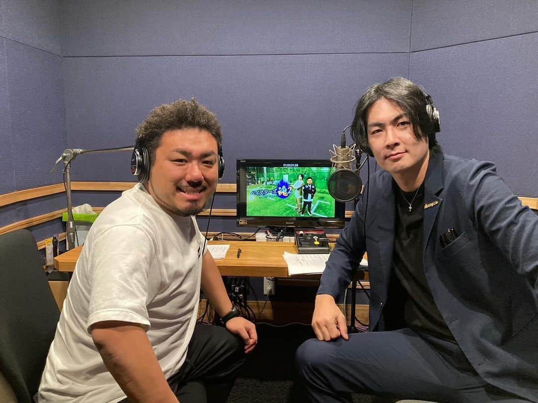 石川雄洋さんのインスタグラム写真 - (石川雄洋Instagram)「🎙️ナレーション🎙  本日、11/29(水)夜9時〜 「ベイスターズ魂2」✌️ tvk（テレビ神奈川）  鬼越トマホーク金ちゃんと、初のロケ番組です！ 是非見て下さい。  #tvk  #テレビ神奈川  #鬼越トマホーク  #金ちゃん  #初ロケ #横浜denaベイスターズ  #林琢磨 #松尾汐恩」11月29日 15時29分 - takehiro.ishikawa_official