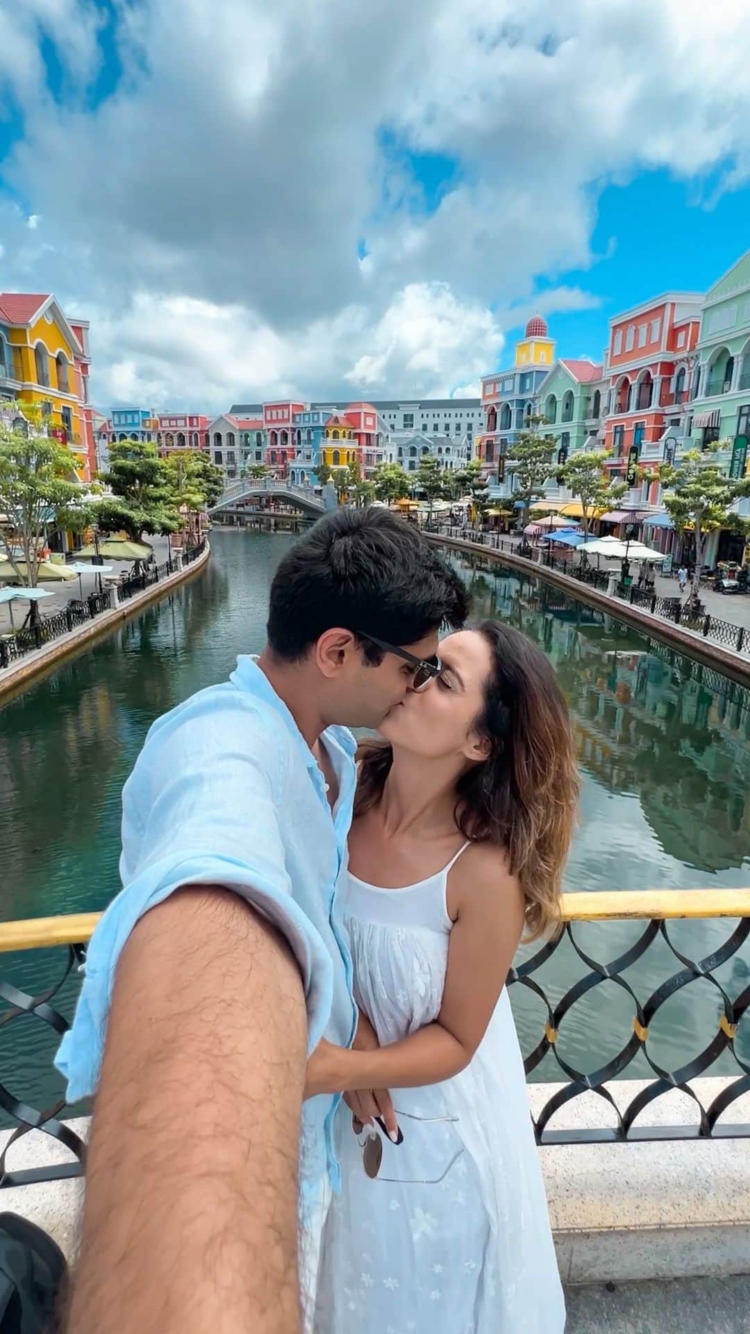 Aakriti Ranaのインスタグラム：「Traveling across the world and stealing kisses ❤️ Is your partner your favourite travel partner too? Tag them!   Somehow @captangad is always there 🤣🤣  #aakritirana #vietnam #aakritiandrohan #reelsinstagram #travelblogger #indiantravelblogger #couplevideos #travelcouple #vietnamtravel #couplereels #wanderlust」