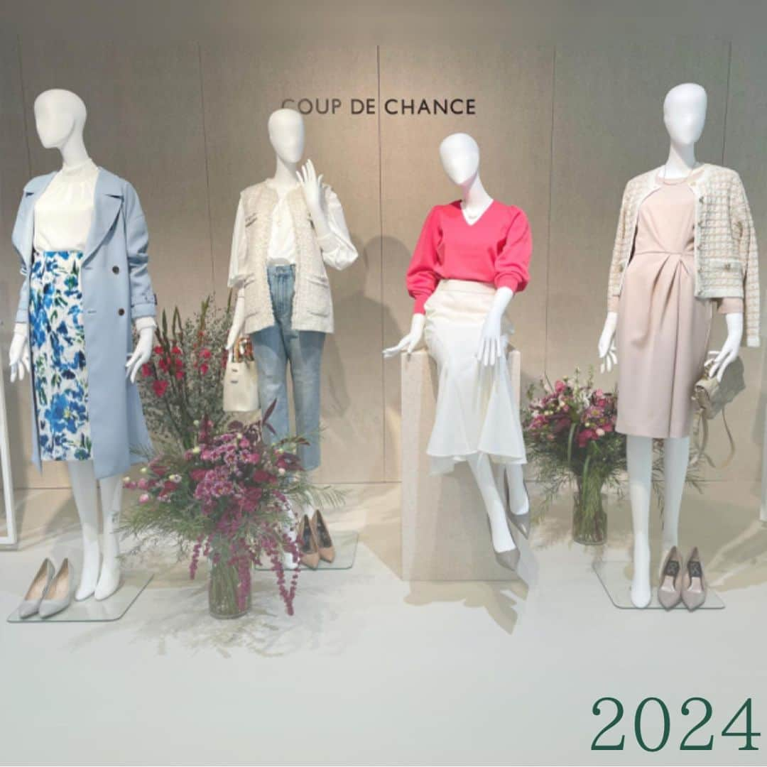 cdec_official Aesthetic Senseさんのインスタグラム写真 - (cdec_official Aesthetic SenseInstagram)「． 【 2024  SPRING&SUMMER collection 】 ． 2024ss✨ 先日の展示会の様子をご紹介！  「GLOW EFFECT」をテーマに 着ると気分が高まり、新しい自分に出会える。 そんなファッションの本来の力を再考し、 内面から滲み出るツヤ感を持つ女性に向け快適性と センシュアリティーを表現します。 ※展示会商品につき、デザインや素材が一部変更となる場合もございます。 ． ． ． . .  #クードシャンス #2024 #ss #ファッション #ファッションコーデ  #おしゃれさんと繋がりたい #大人女子コーデ #お出かけコーデ #通勤コーデ #休日コーデ #大人フェミニン #フェミニン #フェミニンコーデ #上品 #上品コーデ #艶感 #輝き #天然素材 #サスティナブル #展示会 #新作」11月30日 20時00分 - cdec_official