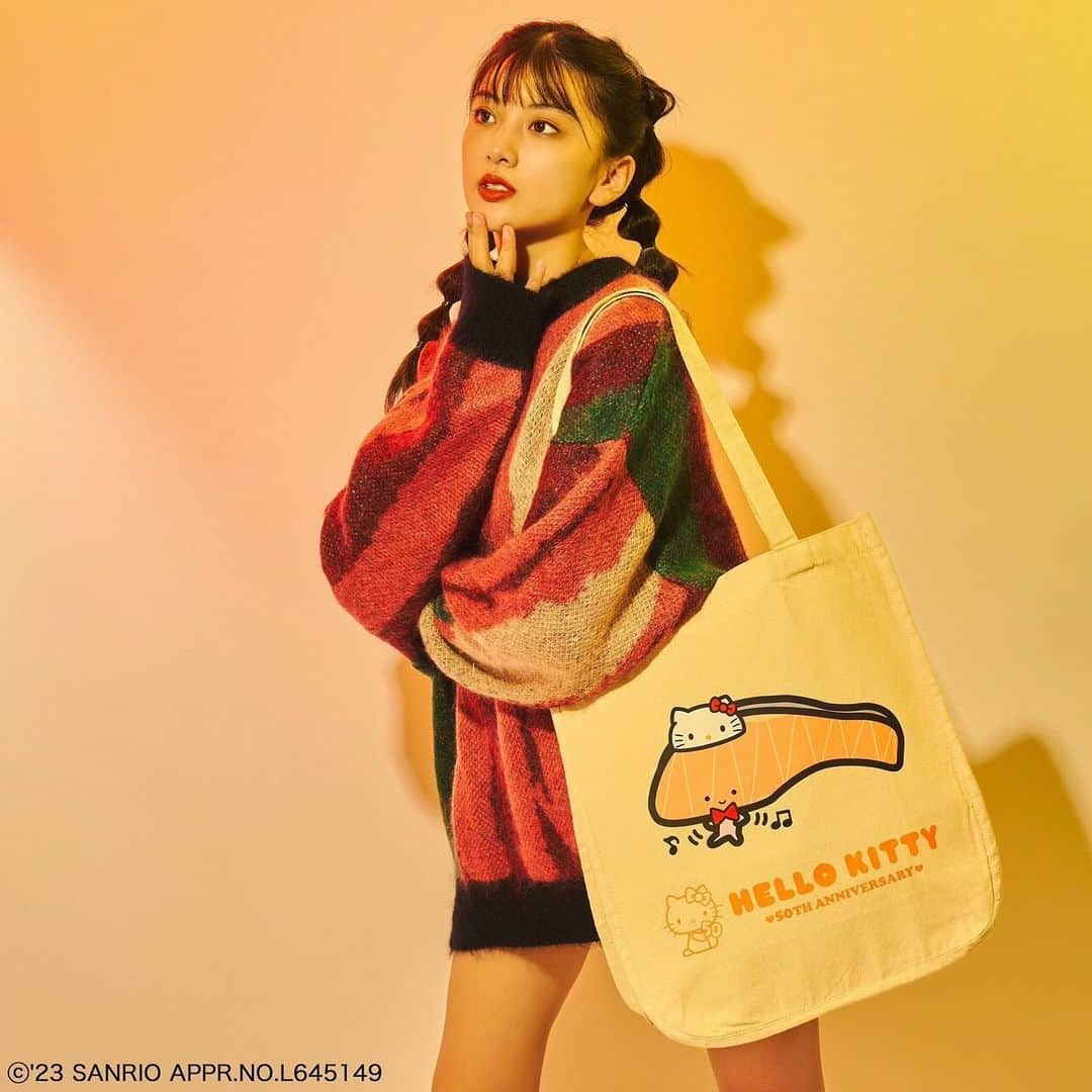 HITOMIさんのインスタグラム写真 - (HITOMIInstagram)「@poneycombtokyo 🎀💛  #PR」11月29日 15時33分 - __htm.13__