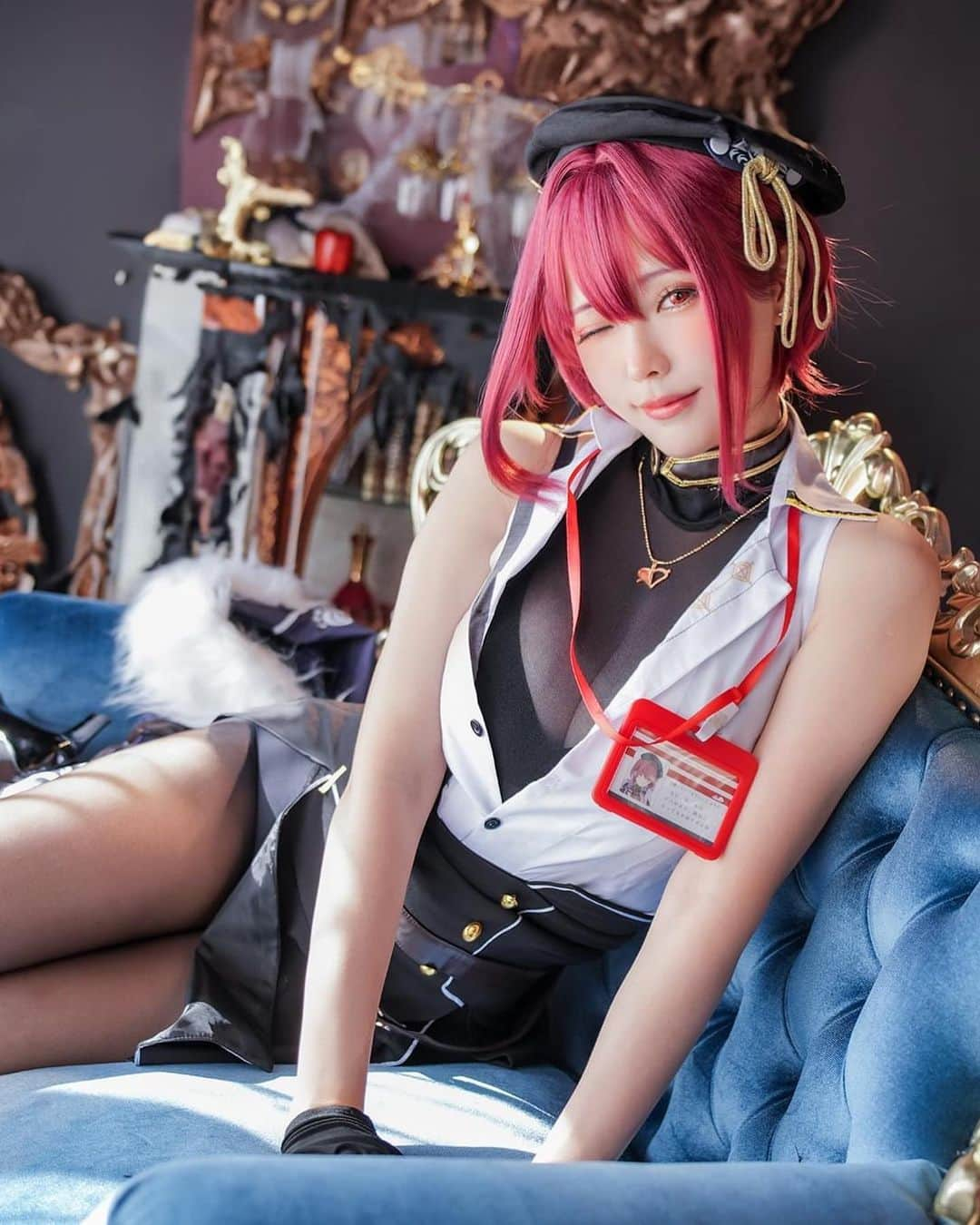 Elyさんのインスタグラム写真 - (ElyInstagram)「OL Marine💕 Full set in this month set B💌 ∶ reurl.cc/ZGQQXM Free wallpapers available for download this month! Don‘t forget to claim yours at Patre●n!🎁 ✧ 今月のOLマリン！今月のBセットに収録されてます〜見逃さないように💘 ✧  上班都在沙發上打滾的OL瑪琳~看在腿腿的份上也是可以原諒的吧😝 P網有免費的3張桌布送給大家~記得去領取喔!🎁」11月29日 15時41分 - eeelyeee