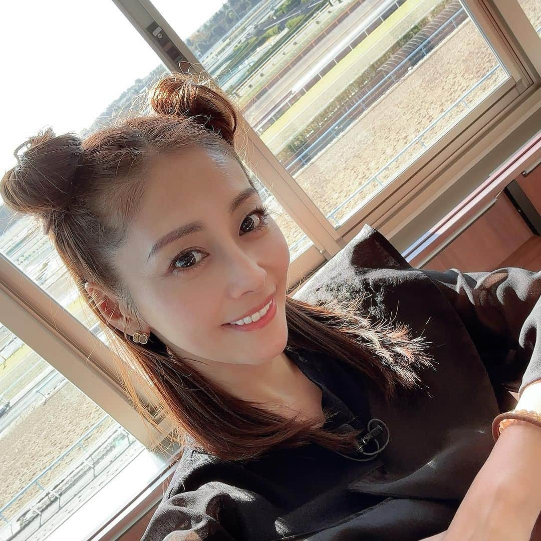 熊切あさ美さんのインスタグラム写真 - (熊切あさ美Instagram)「朝からずっとテンション高めなわたしです🥹🏇 行きたかったとある場所でロケ☺️🏇🏇🏇 ここに住みたい🥹 #熊切あさ美」11月29日 15時53分 - asami_kumakiri