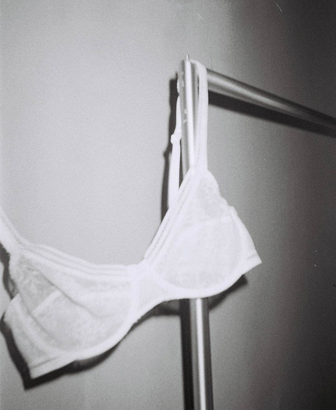 レジャビーさんのインスタグラム写真 - (レジャビーInstagram)「SEDUCTION MODERNE ⁣Et si notre lingerie vous permettait de dévoiler la femme allurée et élégante que vous êtes ? - MODERN SEDUCTION What if our lingerie allowed you to reveal the sleek, elegant woman you are ?」11月29日 16時05分 - maisonlejaby