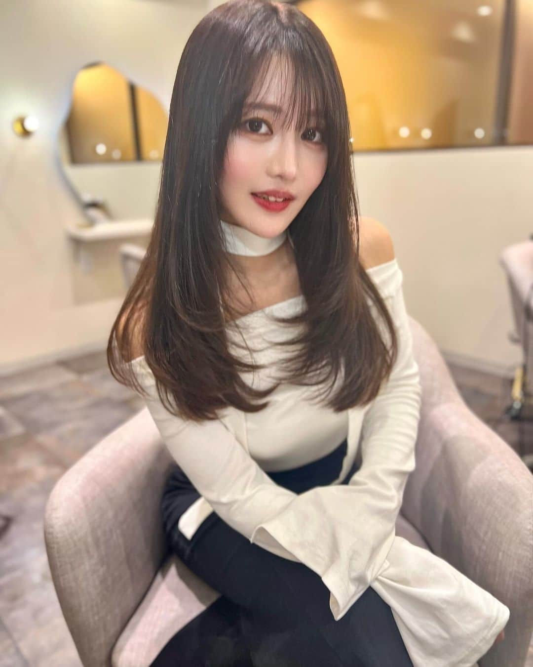 yurinaのインスタグラム：「. 最近はレイヤーを使った ワンカールが多め💕 𓍯𓂃𓈒𓏸𓍯𓂃𓈒𓏸𓍯𓂃𓈒𓏸𓍯𓂃𓈒𓏸𓍯𓂃𓈒𓏸𓍯𓂃𓈒𓏸 12月の撮影ご依頼DMにてお待ちしております🤍 定期的に東京に行くので 関東からのご依頼も受け付けております😊 最新の撮影データはストーリーズの ハイライトをご覧ください🩰 𓍯𓂃𓈒𓏸𓍯𓂃𓈒𓏸𓍯𓂃𓈒𓏸𓍯𓂃𓈒𓏸𓍯𓂃𓈒𓏸𓍯𓂃𓈒𓏸」