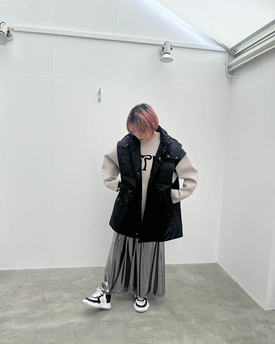 MIDWEST TOKYO WOMENのインスタグラム：「・ NOUNLESS POPUP  11/25(土)〜12/3(日) @_nounless  @midwest_tw  ・ 【down jacket】 4way over padding jacket @_nounless  black / size free  【knit】 logo over knit @_nounless  beige , black , wine / size free  【skirt】 metallic jerser gather skirt @johnlawrencesullivan_official  silver / size xs  【sneaker】 wayne low/original sole leather low-top @miharayasuhiro_official  black , gray / size36-39  @midwest_official  staff 160cm  _______ _______ _______ ________  MIDWEST TOKYO 東京都渋谷区神南1-6-1 ☎︎03-5428-3171 ✉︎tokyo_w@midwest.jp  月〜土 12:00〜20:00 日・祝 11:00〜19:00  商品に関してのご質問、その他ございましたら お気軽にコメント、DMください。」