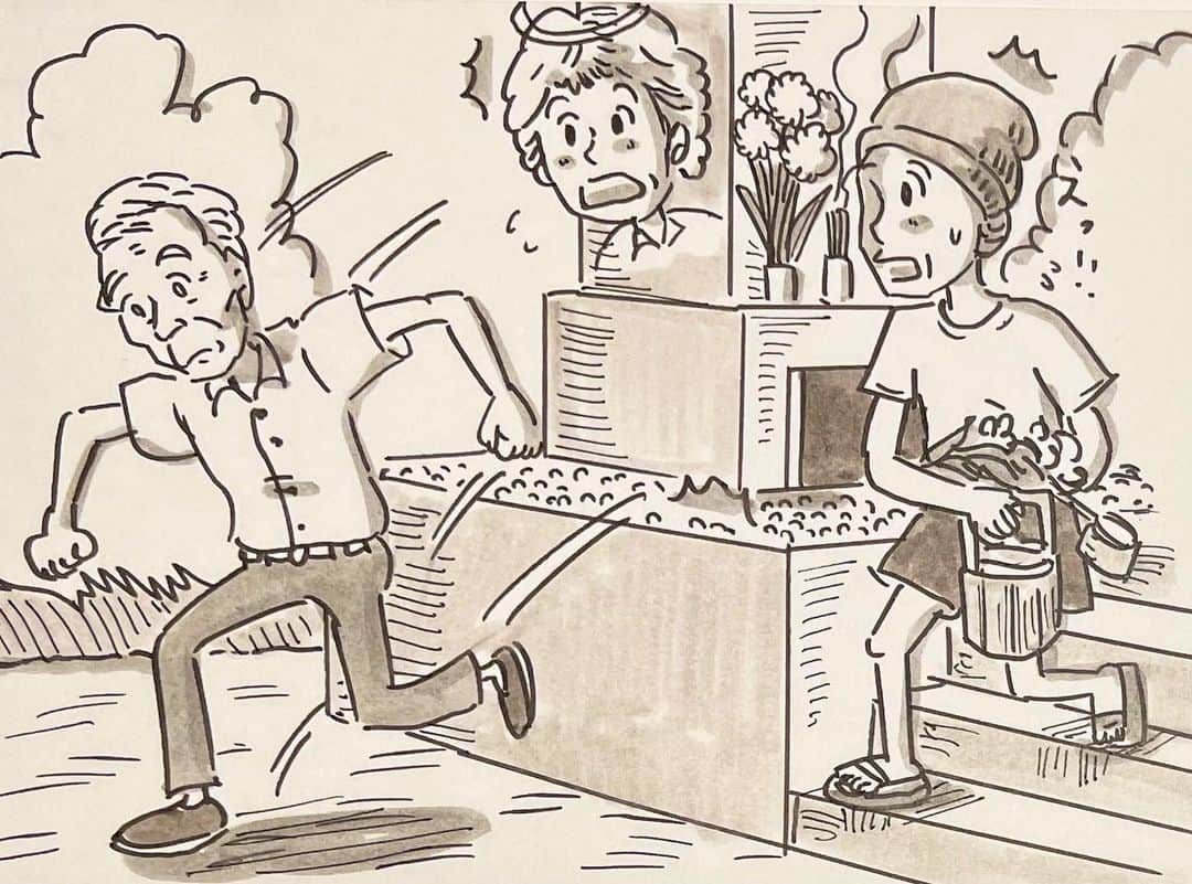のインスタグラム：「昨日の親父のはなし、ご心配をおかけしました。また励ましのコメントも沢山ありがとうございます。🙇‍♂️  でも、今はマジで元気です！  今年のお盆なんか、母ちゃんのお墓参りに行った時、お線香やお水かけなど、やる事を全てやって帰る時、  親父、ひょいと、絵のように飛び降りたんですよ。  階段があるのに。  半年前、救急車で運ばれたのに。  リハビリで鍛え過ぎて、筋力がついてしまったようです。  母ちゃんもびっくり。  皆さん親父にあまり調子に乗るな！と叱ってあげてください。笑  あー、来年のきのこ採りの時も、たぶん置いていかれるー。☺️  #鉄拳　#イラスト　#親父のはなし　#親父今こそ絶好調　#調子に乗りすぎ　#母ちゃんを心配させないでー☺️」