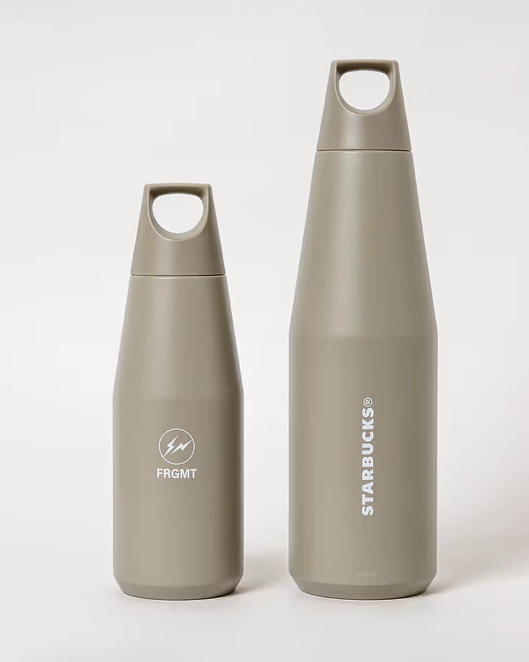 HYPEBEASTさんのインスタグラム写真 - (HYPEBEASTInstagram)「Sip your coffee in style with fragment design and @starbucks_j's upcoming bottle capsule.⁠ ⁠ The hand-dried stainless steel bottle showcases the distinctive logos of both companies on the front and back of the @kintoeurope product, giving it an edgy design typical of @fujiwarahiroshi's label. The drinkware will be offered in two colorways, matte black and beige, and available in 580ml and 1080ml sizes, both of which have a larger capacity than Starbucks' Venti option.⁠ ⁠ The offering is set to launch on December 6 through Starbucks Japan's online store.⁠ Photo: Starbucks」11月29日 16時45分 - hypebeast