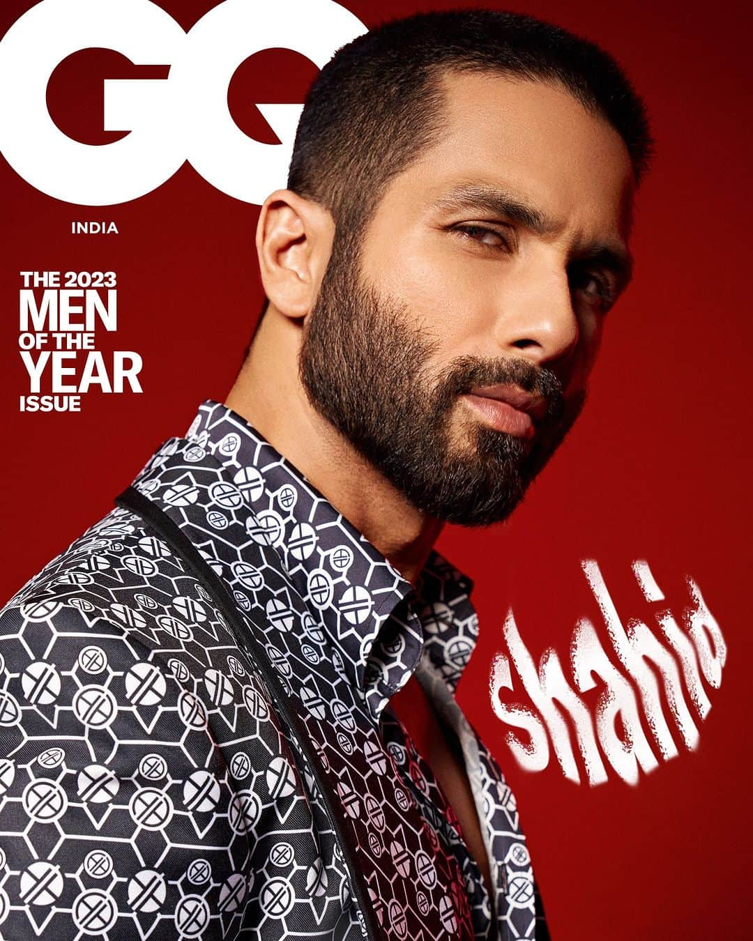 シャーヒド・カプールさんのインスタグラム写真 - (シャーヒド・カプールInstagram)「Throughout his career, #ShahidKapoor has embraced nuanced, morally grey characters—an impulse that is rare among stars, and one that has paid off handsomely. This year, he’s taken things up several notches: In the superhit series #Farzi, Kapoor delivered the performance of his career—displaying both immaculate control and volcanic volatility—a breakout role that fittingly marks his 20 years in cinema.  Head of Editorial Content: Che Kurrien (@chekurrien) Photographed By: Vaishnav Praveen (@thehouseofpixels) (@vaishnavpraveen) (@amaker7) Styling: Selman Fazil, Chandani Mehta (@selman_fazil) (@styledbychandani) Hair: Shahrukh from Team Aalim Hakim (@shahrukhshaikh9519) Make-Up: Gladwin James (@james_gladwin_) Art Director: Mihir Shah (@mahamihir) Entertainment Director: Megha Mehta (@magzmehta) Visuals Editor: Shubhra Shukla (@swagkumari) Production: Anomaly Production (@anomalyproduction)  Blazer and shirt by Helen Anthony (@helenanthonyofficial)  #GQMOTY #GQMOTY2023 #GQIndia」11月29日 17時00分 - shahidkapoor