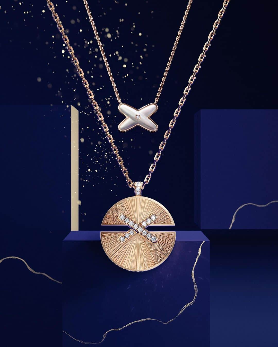 のインスタグラム：「This festive season, discover the enchanting Chaumet Liens treasures.  Immerse yourself in the captivating spirit of the holidays, where your perfect gift awaits.  #Chaumet #FindYourGoldenTreasure #ChaumetTreasureHunt」