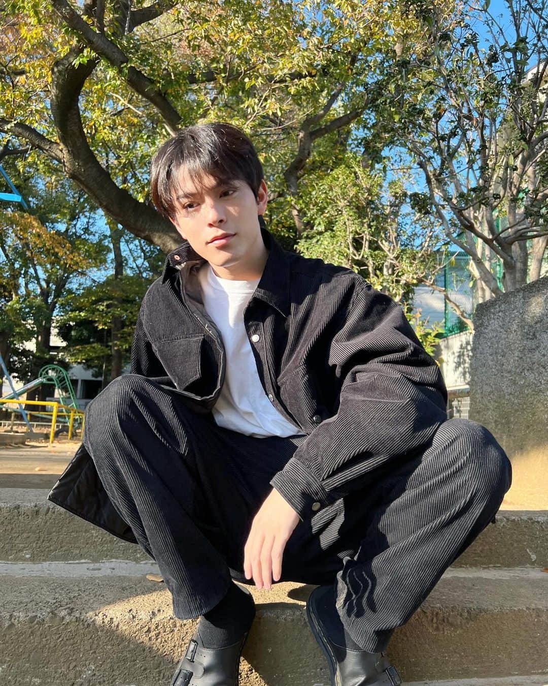 松大航也さんのインスタグラム写真 - (松大航也Instagram)「. 最近寒いけど、 このぐらいの気温が好きだから、 散歩とかサイクリングが楽しい🚶  #寒い　 #散歩　 #photography」11月29日 17時10分 - koya_matsudai_official