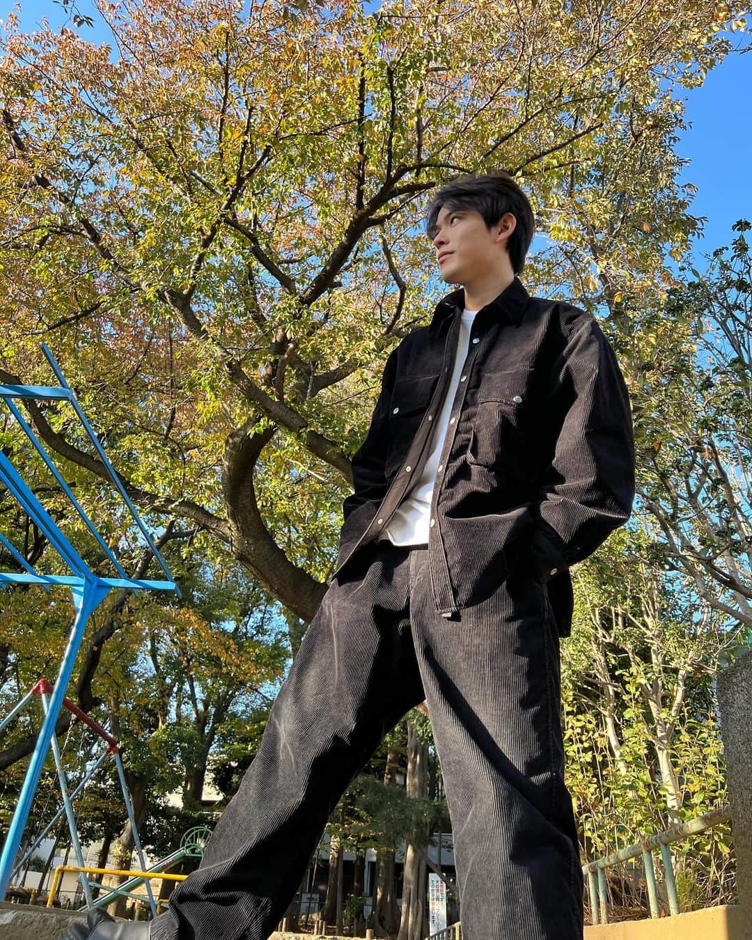 松大航也さんのインスタグラム写真 - (松大航也Instagram)「. 最近寒いけど、 このぐらいの気温が好きだから、 散歩とかサイクリングが楽しい🚶  #寒い　 #散歩　 #photography」11月29日 17時10分 - koya_matsudai_official