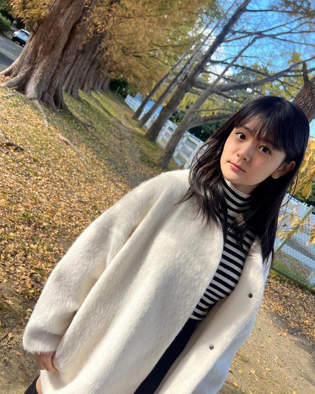 伊與田綾音のインスタグラム：「part２！🍂  冬服たくさん買ったからみんなに早く見せたい！🥹」