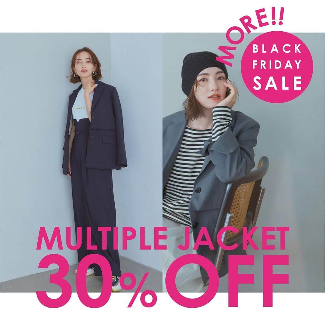 オブレクトさんのインスタグラム写真 - (オブレクトInstagram)「BLACK FRIDAY SALE 開催中🖤 MAX 50%OFF❗️   - 12/3(SUN)23:59まで  こちらは【辻元舞さん× oblekt】 Multiple Quilted Coat ￥39,600(税込)→￥19,800(税込) 50%OFFとなります❗️  こちらは裾を取り外せて、ロング丈とショート丈、どちらも楽しめる仕様のキルティングコート✨更に、袖をとればジレコートにもなるマルチウェイ✨ 秋口から真冬まで長く活躍してくれる万能コートです♪  軽く羽織れて暖かいストレスフリーなキルティングコート🌿ふわふわした中綿入りで、びっくりするほどエアリーな着心地✨ 残りわずかとなりますのでお早めに✨  BLACK FRIDAY SALE開催中です🖤 売り切れ必至商品もございますのでお早めに✨ 大変お得なこの機会にぜひご利用ください🌿  目玉商品はスライドでご覧ください👀✨  #oblekt #オブレクト #blackfriday #blackfridaysale  #ブラックフライデー #ブラックフライデーセール  #サステナブル」11月29日 17時49分 - oblekt_jp