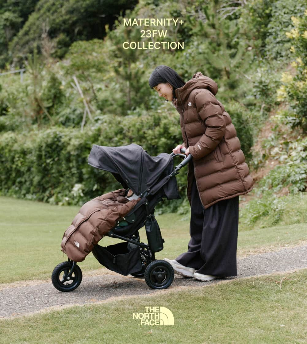 THE NORTH FACE JAPANさんのインスタグラム写真 - (THE NORTH FACE JAPANInstagram)「THE NORTH FACE MATERNITY+ 2023年秋冬コレクション、追加アイテム登場。   ザ・ノース・フェイスのMATERNITY+は、挑戦の連続となる変化に立ち向かい、それさえも楽しむ家族たちのために、従来の枠にとらわれないマタニティアイテムを用意しています。  マタニティダウンコート（NDM92100）は、妊娠中も産後もベビーと一緒に着用できる、軽く保温性の高いダウンコートです。表地は防風性、撥水性に優れたGORE-TEX INFINIUMを採用しています。コートの中わたには遠赤外線効果により保温効果が持続する光電子ダウンをたっぷりと封入。コールドスポットの少ないアーチ状のバッフル構造により、保温力を高めています。ゆとりのあるシルエットで妊娠中も着用しやすく、フロントファスナーでベビーキャリアカバーを連結すれば、赤ちゃんを抱っこした状態での着用も可能です。カバーのファスナーは襟まで連結でき、ダウン入りの内襟と合わせて、首周りの保温性を追求しています。リサイクルクリーンダウンを封入したベビーキャリアカバーは、単体でもベビーカーや抱っこひもに装着することができ、ポケッタブル仕様で持ち運びにも便利です。   NDM92100　 Maternity Down Coat　￥92,400 (税込)   #ザノースフェイス #ノースフェイス #thenorthface #TNFmaternity #neverstopexploring」11月29日 19時00分 - thenorthfacejp