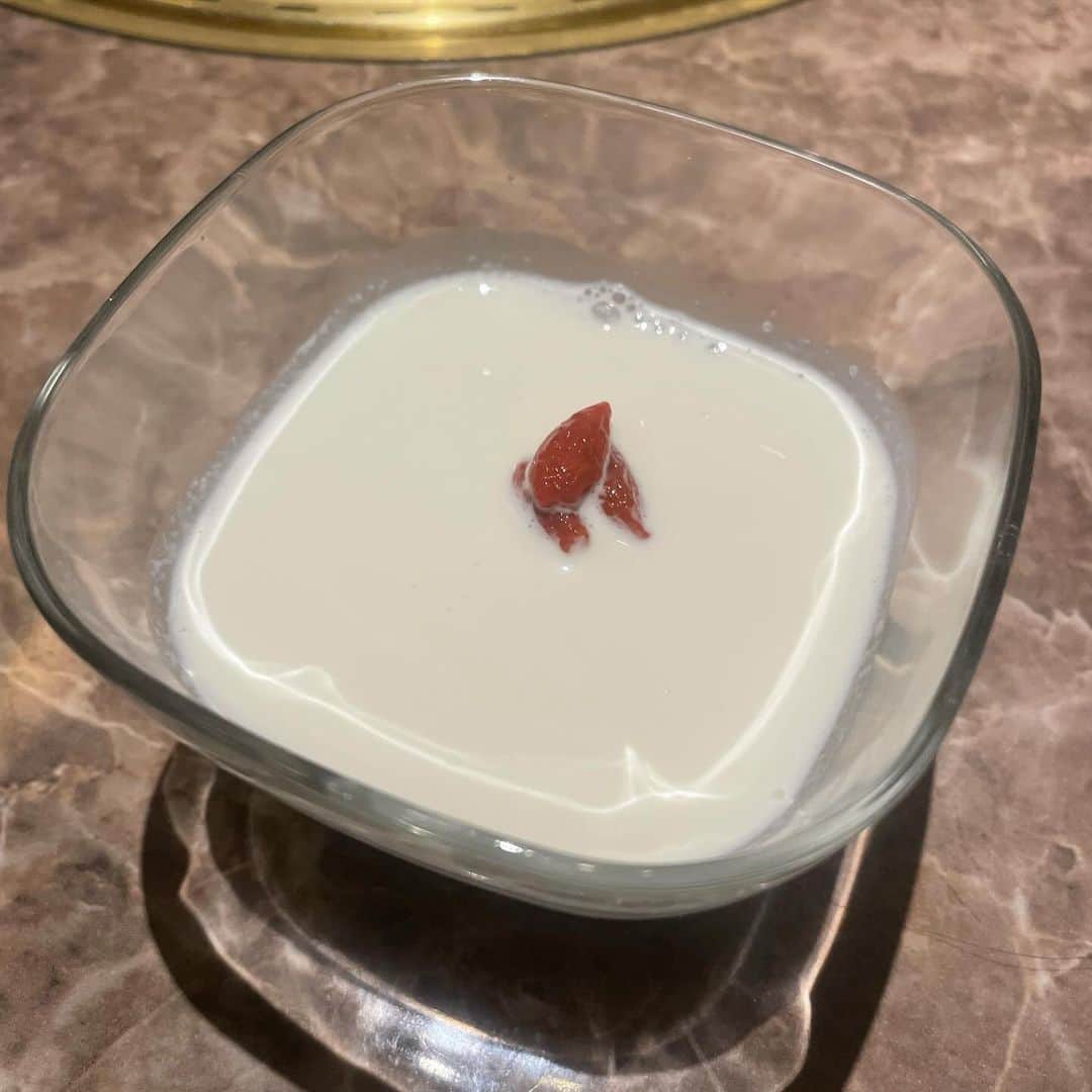 岩花詩乃さんのインスタグラム写真 - (岩花詩乃Instagram)「ちょっと前だけど、まりな、はるかと焼肉食べに行った‪︎‬ ‪︎☺︎  大好きな2人と美味しいご飯が食べれて幸せだった🫶  #東京グルメ#東京#焼肉」11月29日 19時09分 - iwahanashino0401
