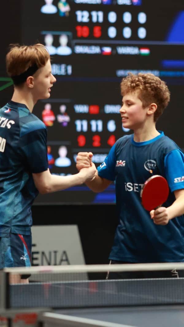 ITTF Worldのインスタグラム：「CPR 360 Danilo Faso & Nathan Pilard just defeated CPR 87 in a riveting 5-game match at #ITTFWorldYouths 🎉  Watch more doubles action LIVE 👉 youtube.com/WTTGlobal」