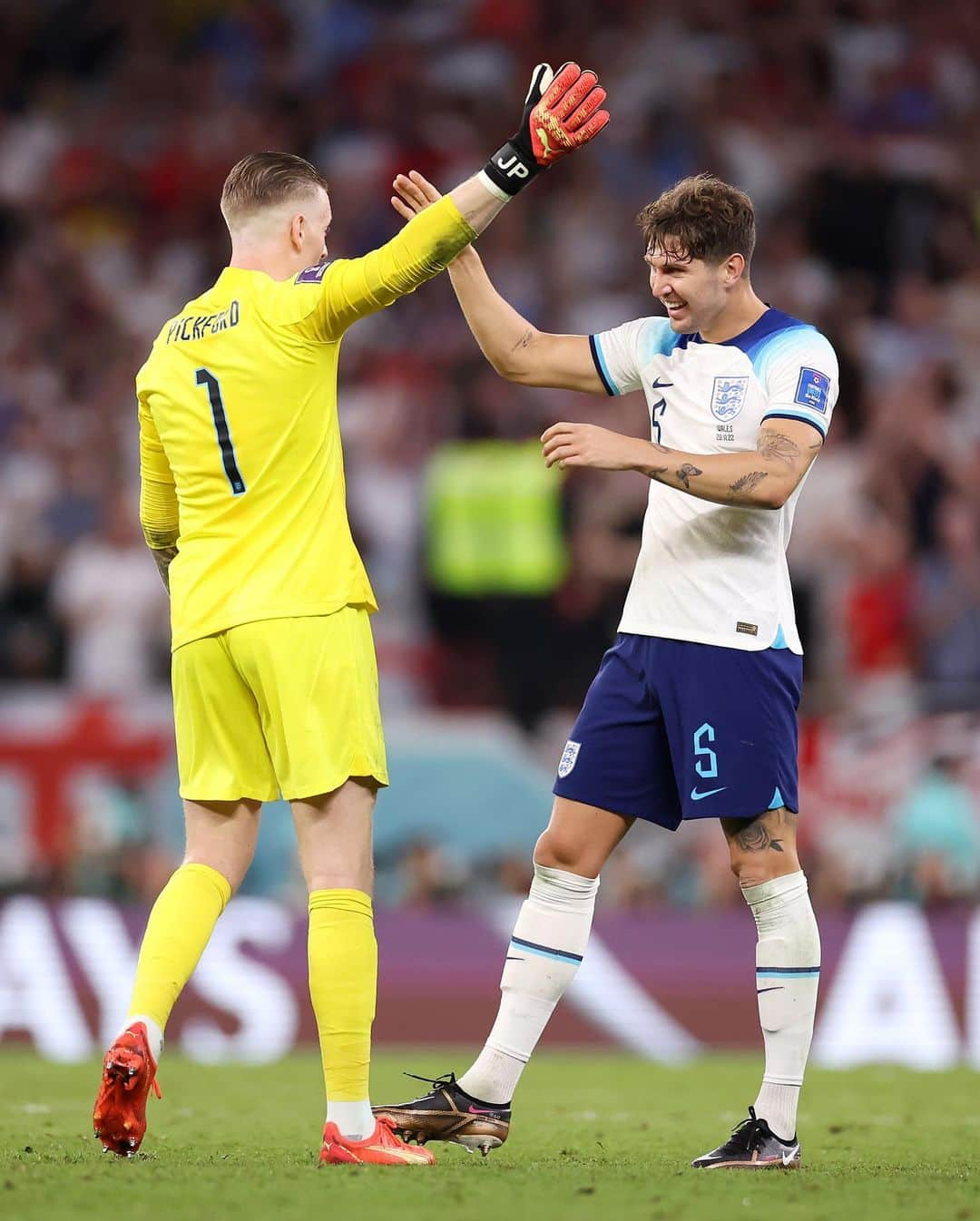 サッカー イングランド代表チームさんのインスタグラム写真 - (サッカー イングランド代表チームInstagram)「#OnThisDay last year: a 3-0 win over Wales in our final group game at the @fifaworldcup! 👏」11月29日 19時33分 - england