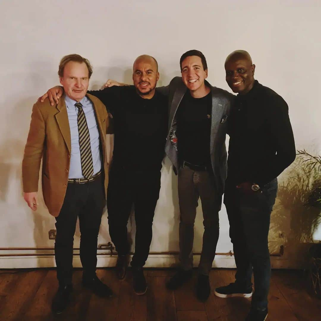 オリバー・フェルプスさんのインスタグラム写真 - (オリバー・フェルプスInstagram)「Last Thursday night was so much fun helping raise some funds for @avfcfoundation @digbethdiningclubcic wth @iantaylor7 @bell.rupert and @ga11official The crowd were great fun and a lot of laughs had. Big shout out to @maxwhittle  who kept the whole thing moving 😃 #avfc」11月29日 19時47分 - oliver_phelps