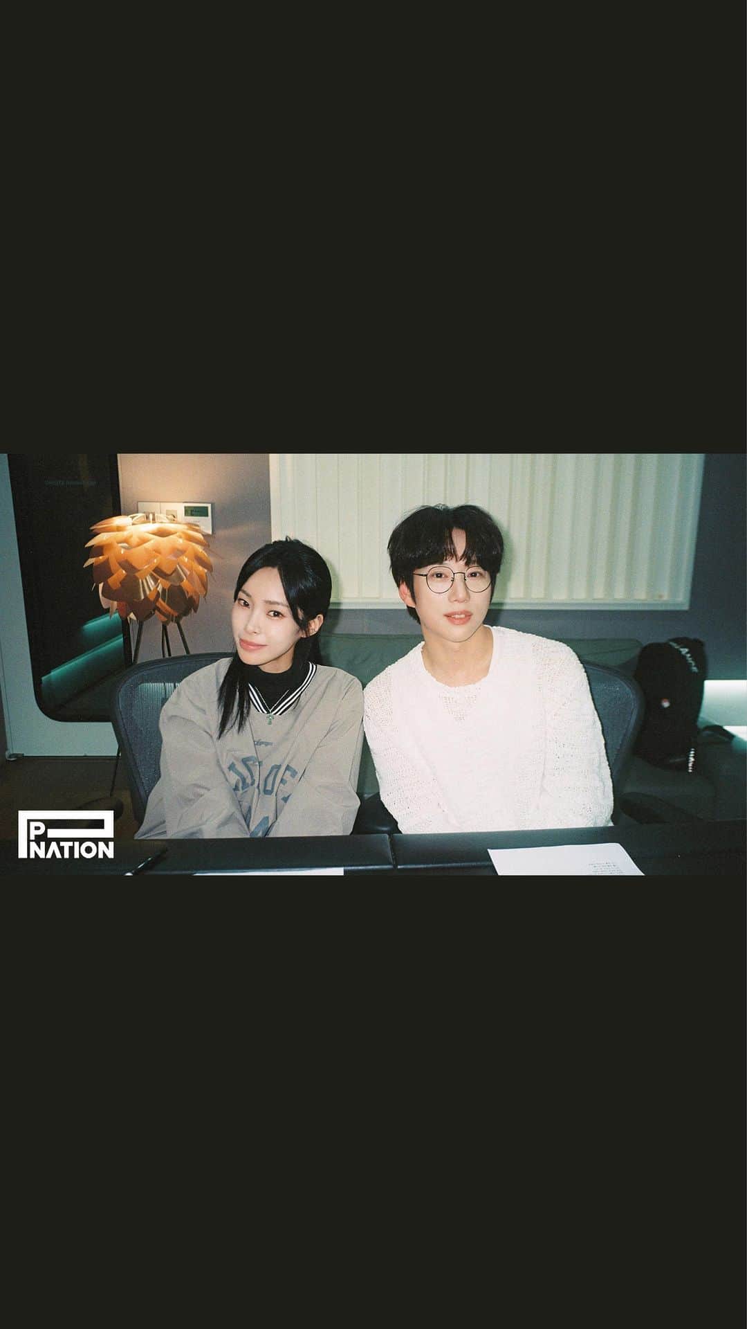 Heizeのインスタグラム：「[Heize] 헤이즈&10CM Interview I 입술 (Feat. 10CM) Behind Story I The 8th Mini Album [Last Winter]  풀버전은 헤이즈 official Youtube에서 확인하실 수 있습니다. 🔗 https://youtu.be/Oa5279xqq3c   헤이즈(Heize) The 8th Mini Album [Last Winter] 2023.12.07 (Thu) 6PM KST  @heizeheize from @pnation.official Feat. @hi990103  #헤이즈 #Heize #LastWinter #라스트윈터 #입술 #10CM #권정열 #십센치 #231207_6pmKST #PNATION #피네이션」