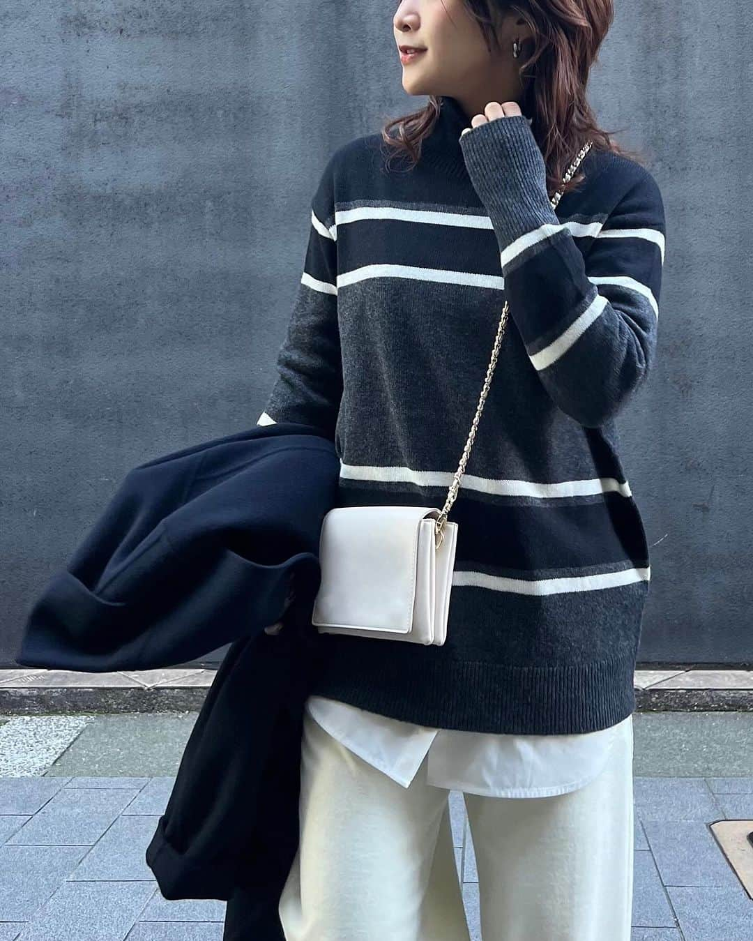 ICB WEB MAGAZINEさんのインスタグラム写真 - (ICB WEB MAGAZINEInstagram)「.  #icb_staffstyle  #ootd  @moku_style   今期おすすめニットを使った スタッフスタイリングをご紹介！  ソフトカシミヤミックス ハイネック柄ニット ¥20,900(taxin)  ウォッシャブルウールジャージー ワイドパンツ ¥23,980(taxin)  #icb #icbjp #icbstyle #onward #オンワード #オンワード樫山 #onwardcrosset  #秋服コーデ #秋コーデ #冬服コーデ #冬コーデ  #ニット #ニットコーデ #カシミヤ混 #カシミヤミックス #柄ニット #ハイネック #ハイネックニット #ウールパンツ #ワイドパンツ #ワイドパンツコーデ #スタッフコーデ #スタッフスナップ」11月29日 20時03分 - icb_jp