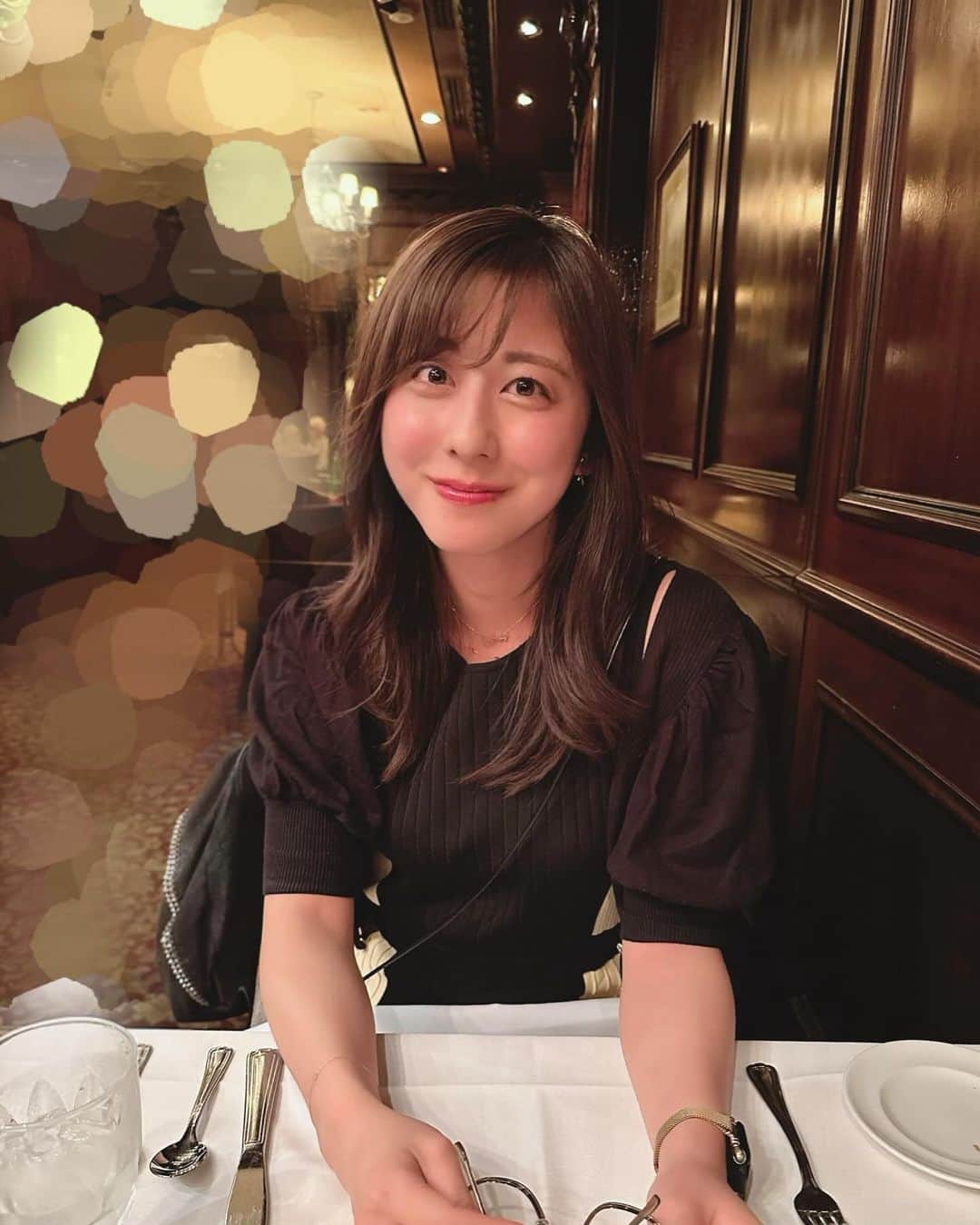 斎藤ちはるさんのインスタグラム写真 - (斎藤ちはるInstagram)「いい肉の日☺️ . この前つむちゃん、なみちゃんとステーキ食べたし 週末は祖母たちとしゃぶしゃぶ食べたし 相変わらず、肉好きやらせてもらってます🫶 . . #ステーキ #しゃぶしゃぶ #すき焼き #焼き鳥 #焼肉 #トンカツ #とにかく  #お肉料理 が #大好き  #chihashot . . #斎藤ちはる#テレビ朝日アナウンサー#テレビ朝日#テレ朝#アナウンサー#いい肉の日#肉の日#カメラ#ミラーレス一眼#ミラーレスカメラ#カメラ部#ほろ酔い」11月29日 20時11分 - chiharu_saito_ex