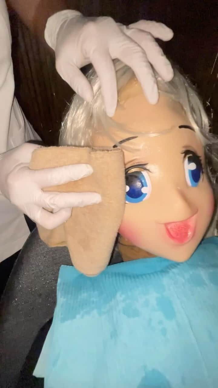 Mega Shinnosukeのインスタグラム：「歯医者で遊ぼう #歯医者 #邦ロック」