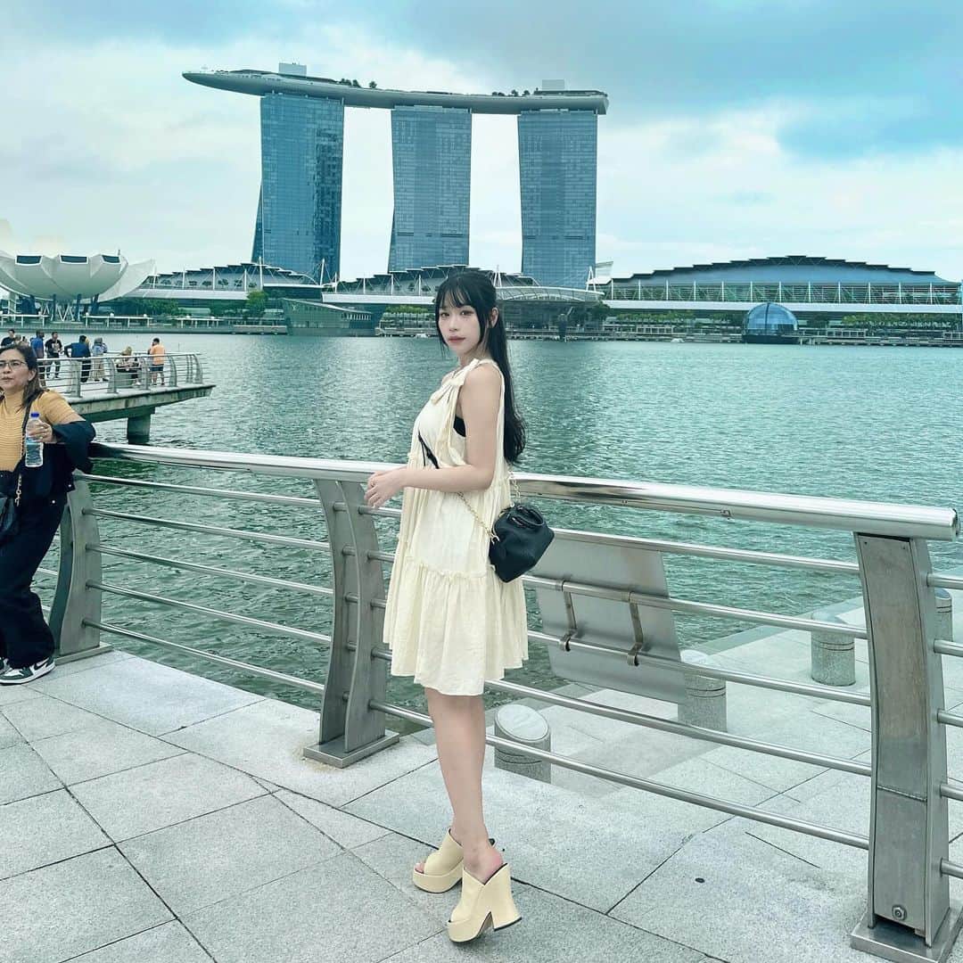 ののこのインスタグラム：「Singapore🇸🇬✨✨」