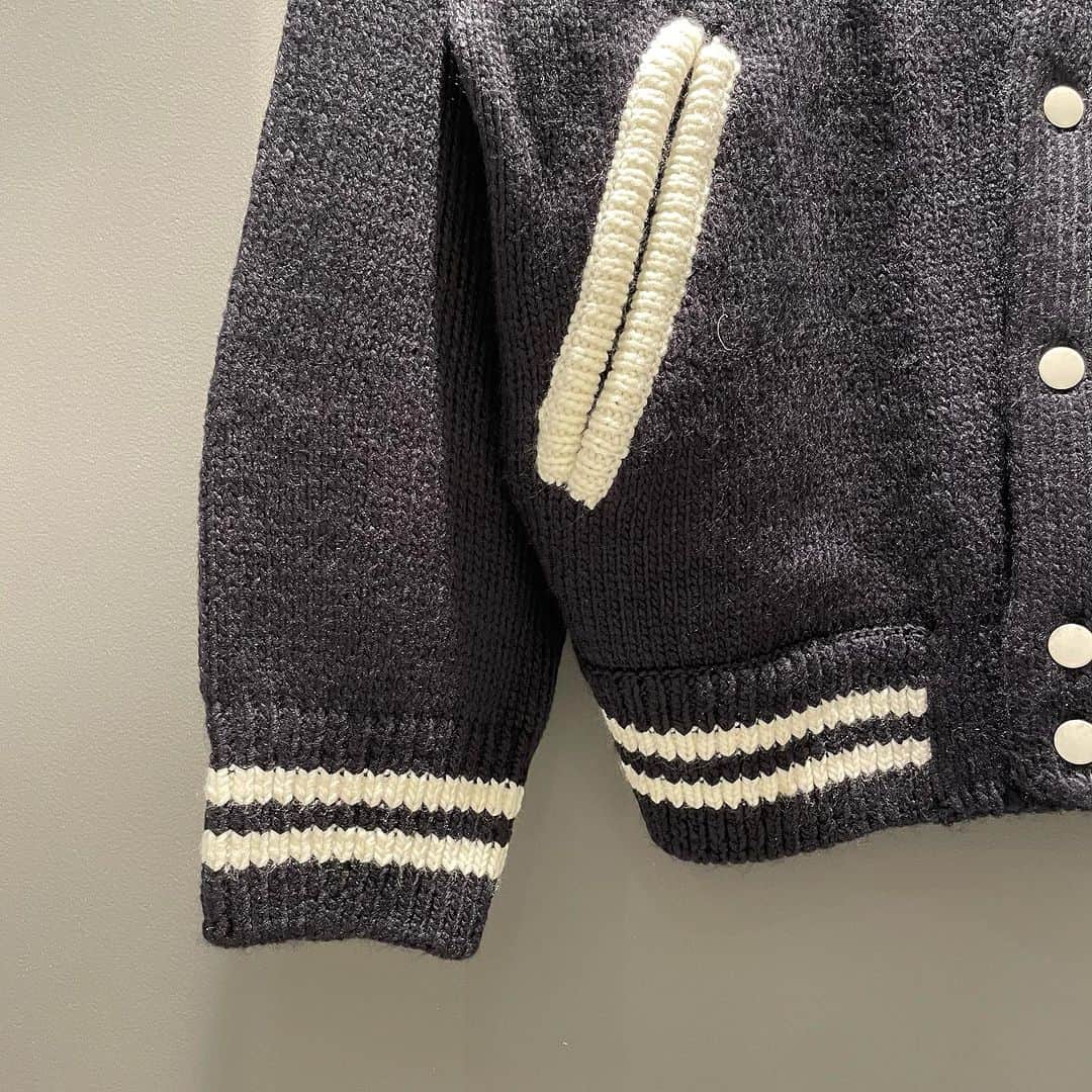 BEAMS JAPANさんのインスタグラム写真 - (BEAMS JAPANInstagram)「＜NEONSIGN＞ Mens Stadium knit -Wappen- ¥55,000-(inc.tax) Item No.11-18-1600 BEAMS JAPAN 2F ☎︎03-5368-7317 @beams_japan #neonsign #beams #beamsjapan #beamsjapan2nd Instagram for New Arrivals Blog for Recommended Items」11月29日 20時15分 - beams_japan