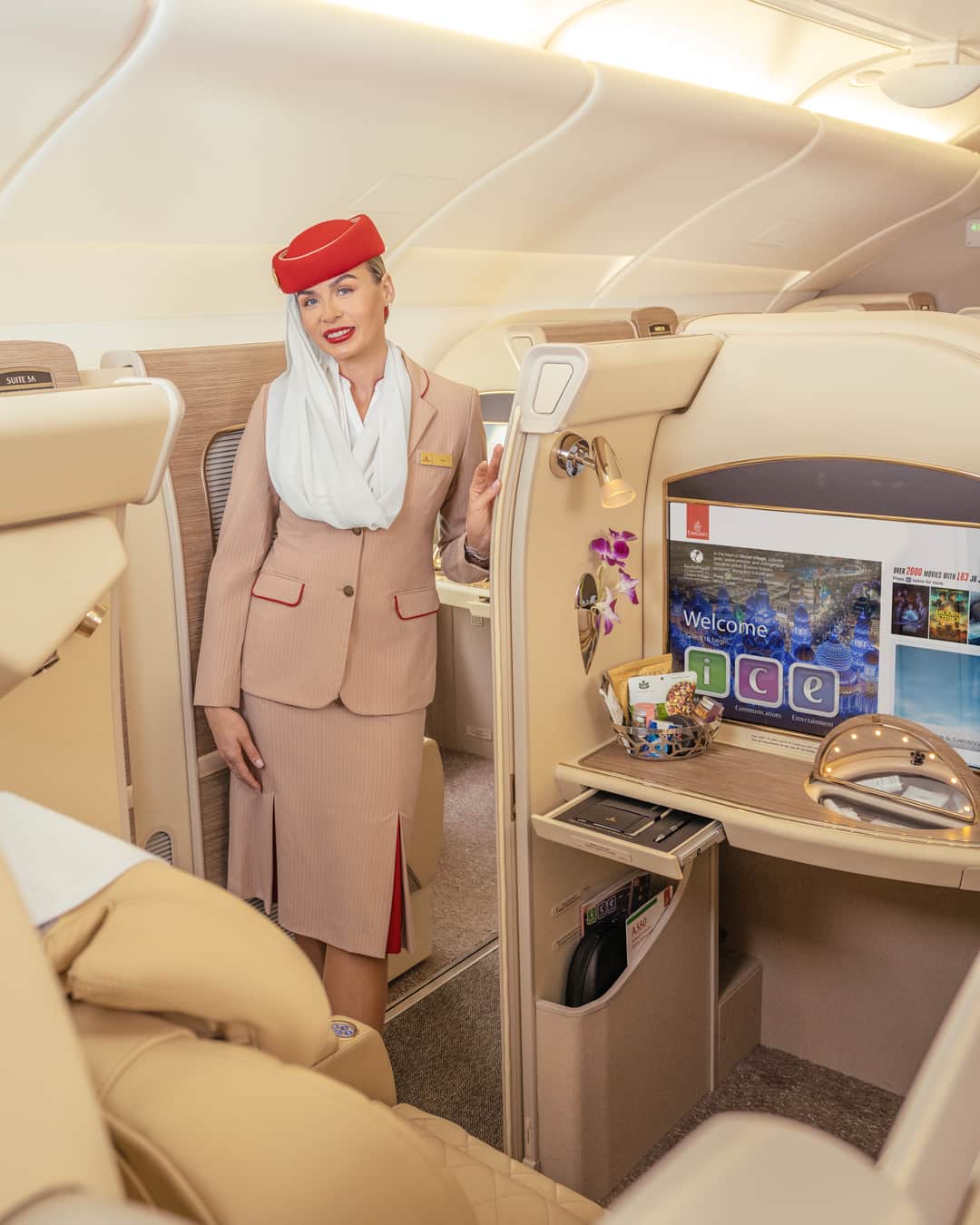 エミレーツ航空のインスタグラム：「We give every journey that personalised touch.  #Emirates #FlyBetter」