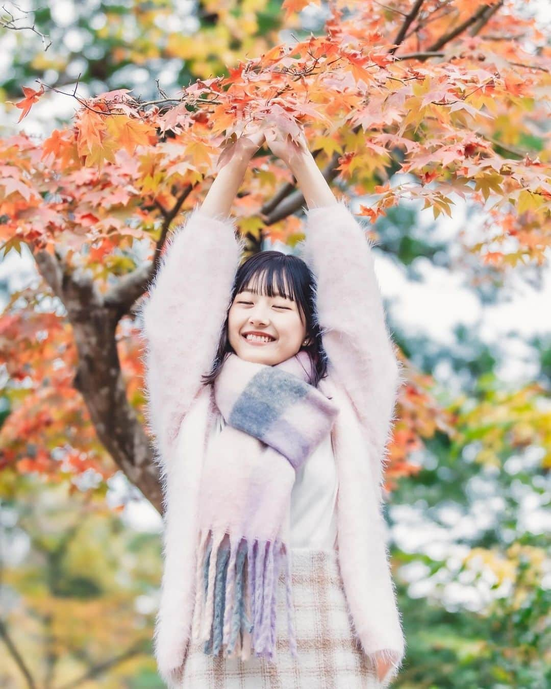 佐藤茜さんのインスタグラム写真 - (佐藤茜Instagram)「冬が始まっちゃう前に🍁 まだセーフ？🥹  📸 : @waaata_photo」11月29日 20時31分 - rosy__cloud