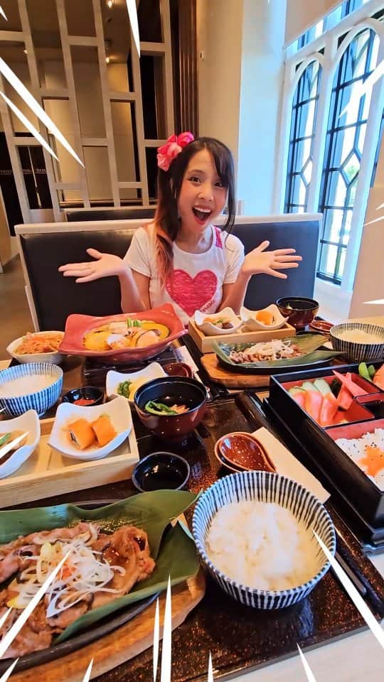 ビーム先生のインスタグラム：「คนญี่ปุ่นชอบกินอาหารพิเศษตามวันสำคัญต่างๆ เราเองก็เช่นกัน ! #ฉลองเทศกาลแห่งความสุขกับเซตเมนูพรีเมียมสไตล์ญี่ปุ่นสุดฟิน」