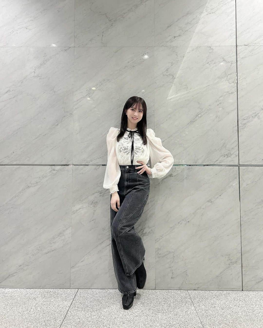 永野芹佳のインスタグラム：「🤍  #デニムコーデ #snidel」