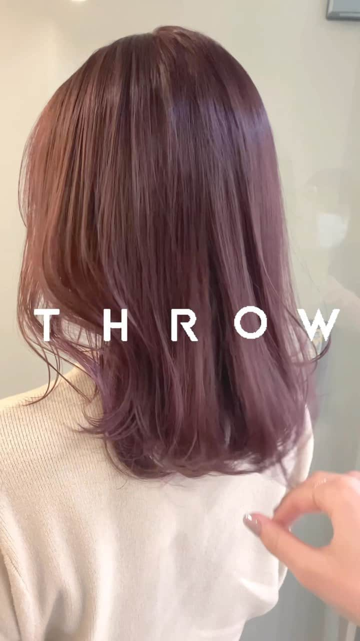 THROW 【スロウ】のインスタグラム：「【#スロウカラー レシピ公開中】 ・ #SHEER ・ ☑︎薬剤レシピ PinkLavender 単品　3% ・ 🎀#ピンクラベンダー #PinkLavender ・ #シアカラー#透明感カラー ・  複雑で繊細さを要するハイトーンカラーを、補⾊も⾊みもアルカリも、全てを1本で叶えるSHEER COLORシリーズ。  ・ #throwcolor #スロウカラー #throwカラー #sheercolor #sheerカラー #onecolor #oneカラー #ビーブリーチ #外国人風カラー #ビーエックス」