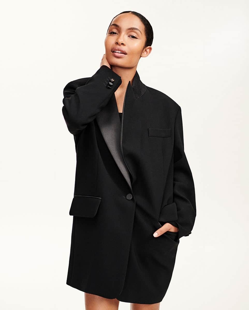 マックスマーラのインスタグラム：「Actress and activist Yara Shahidi will be presented as the 18th recipient of the annual WIF Max Mara Face of the Future Award® during the 2023 WIF Honors on Thursday, November 30th. ⁠ ⁠ Committed to championing gender parity and equity in the entertainment industry since 1973, this year's celebration will mark the significant milestone of WIF's 50th anniversary. ⁠ ⁠ #MaxMaraFOTF #MaxMara⁠ ⁠」