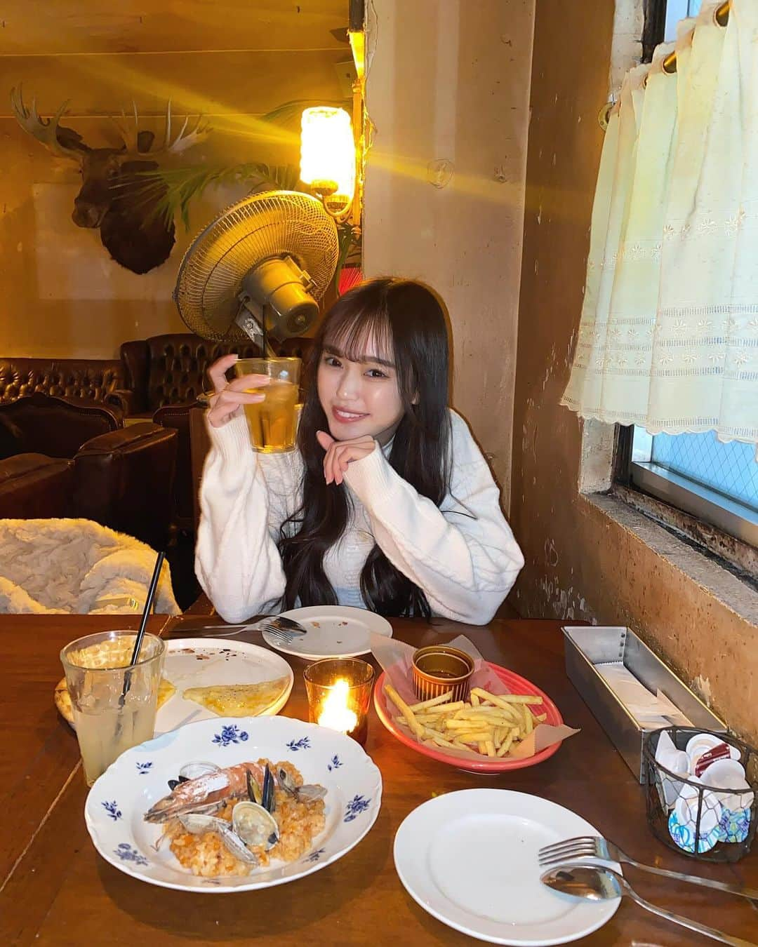 大塚萌香さんのインスタグラム写真 - (大塚萌香Instagram)「． お洒落なカフェ行ってきた🍽️ どれも美味しすぎたの~❤️  ちなみにお料理全部くるの待ちきれなくて食べかけ笑  ノーマルだけど盛れたから見て^_^  Photo by 親友ちゃん♡  ． ． ．  #都内カフェ #渋谷カフェ #カフェ巡り #iphonecamera #normal」11月29日 21時20分 - moka_otsuka