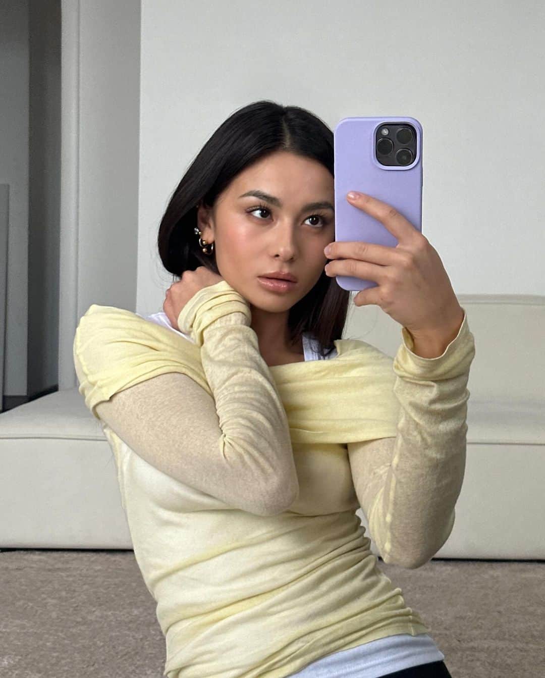 Diana Korkunovaさんのインスタグラム写真 - (Diana KorkunovaInstagram)「Сommo aesthetic 🤍🩰   Недавно узнала, что у Яндекса появился собственный бренд аксессуаров и электроники Commo. У них есть стильные чехлы, удобные и красивые наушники, зарядки и кабели. Эти и другие аксессуары представлены эксклюзивно на Яндекс Маркете 🤍」11月29日 21時15分 - diana_korkunova