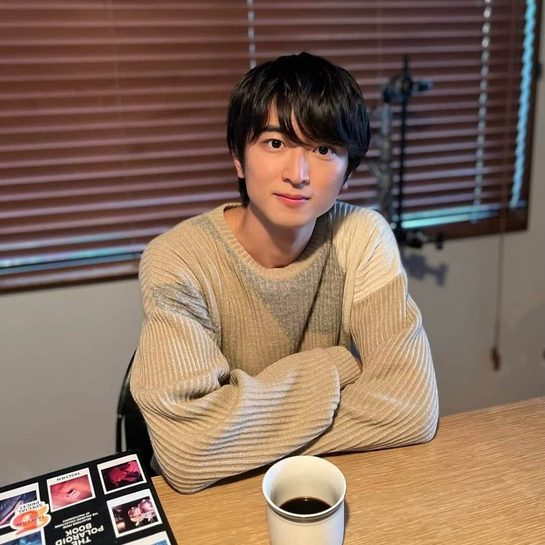 山口葵さんのインスタグラム写真 (山口葵Instagram)「. マルシィ「凪」のMVに出演させていただきました！ ぜひご視聴ください☕️